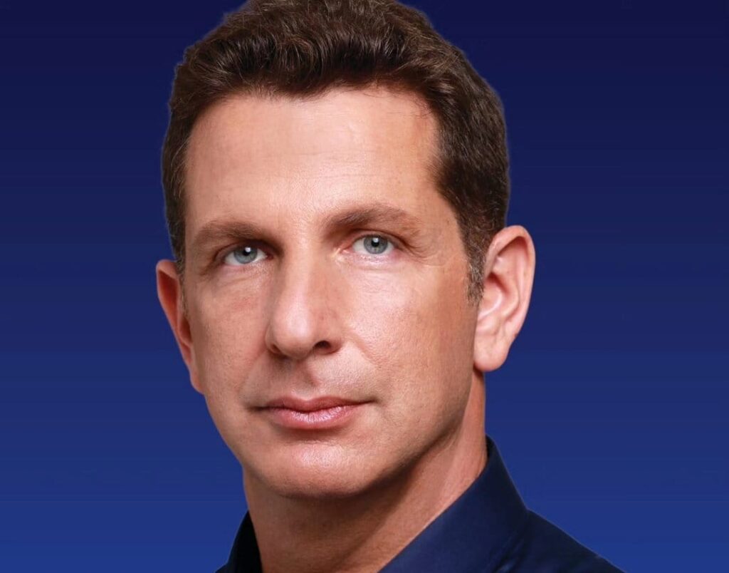 תמונתו של ראש עיריית הרצליה יריב פישר