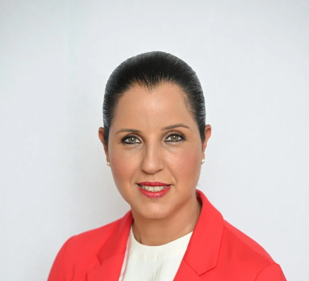 תמונתה של ראש מועצת עמק חפר גלית שאול
