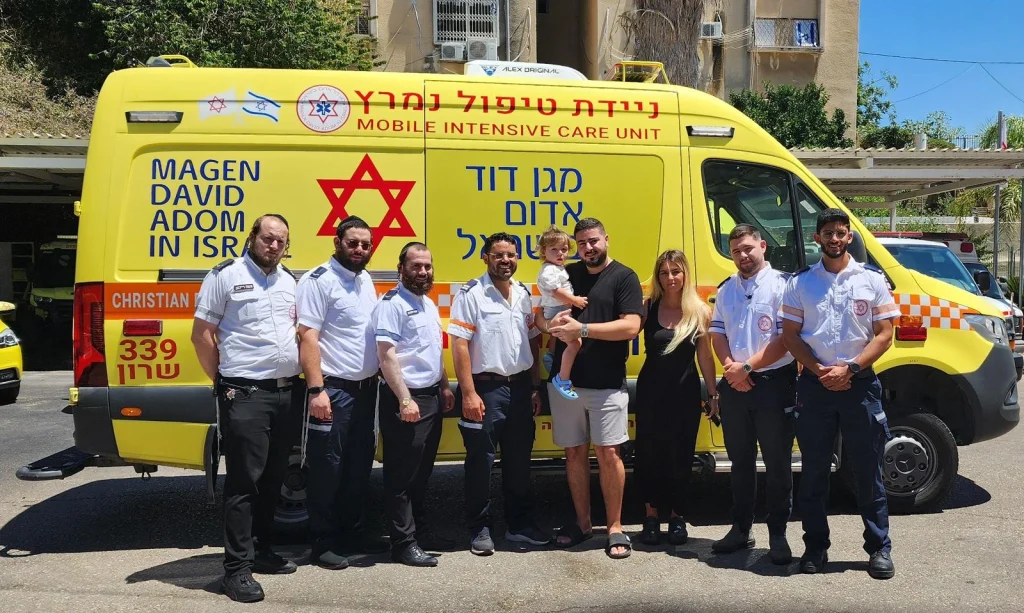 הילד וצוות מד"א