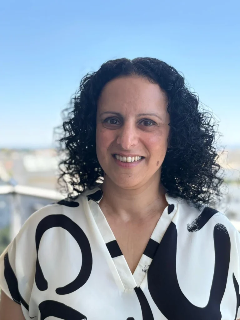 תמונה של נירה דבי