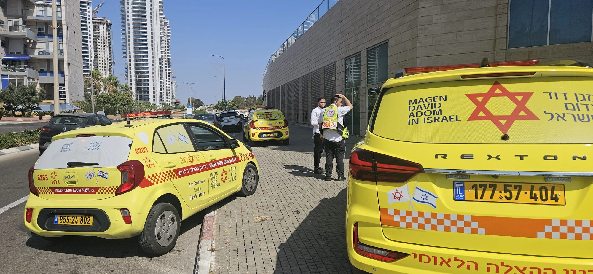 צילום האמבולנסים בזירת התאונה