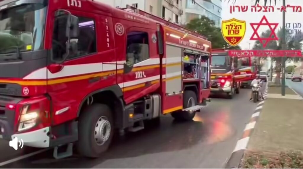 צילום כבאיות ברחוב