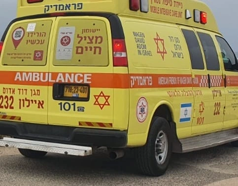 אילוסטרציה צילום של אמבולנס