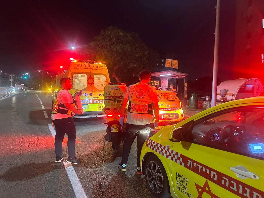 צילום אמבולנסים בזירה