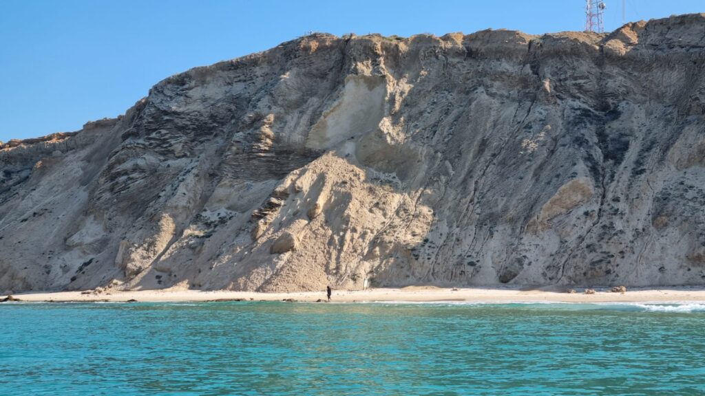 צילום מצוק שקרס