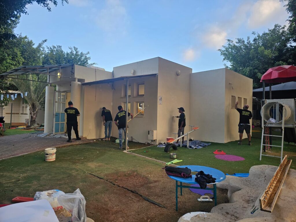 צילום מוסד חינוכי בשיפוץ