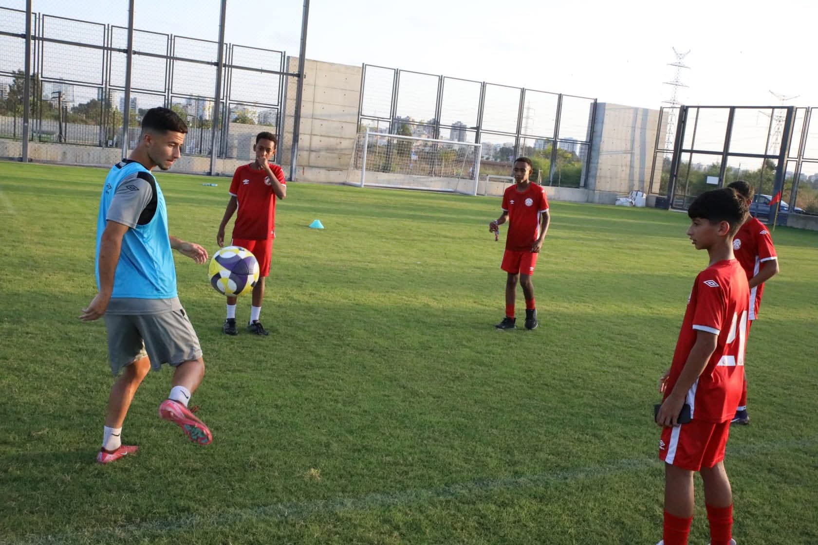 פתיחת עונה בחדרה. צילום: דף הפייסבוק הרשמי של הפועל חדרה.