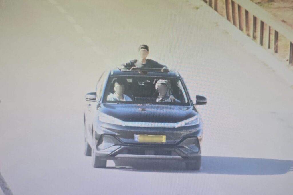 צילום רכב שתועד מבצע עבירת תנועה
