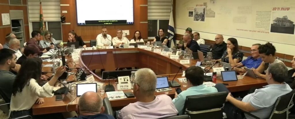 צילום ישיבת מועצת העיר כפר שבא