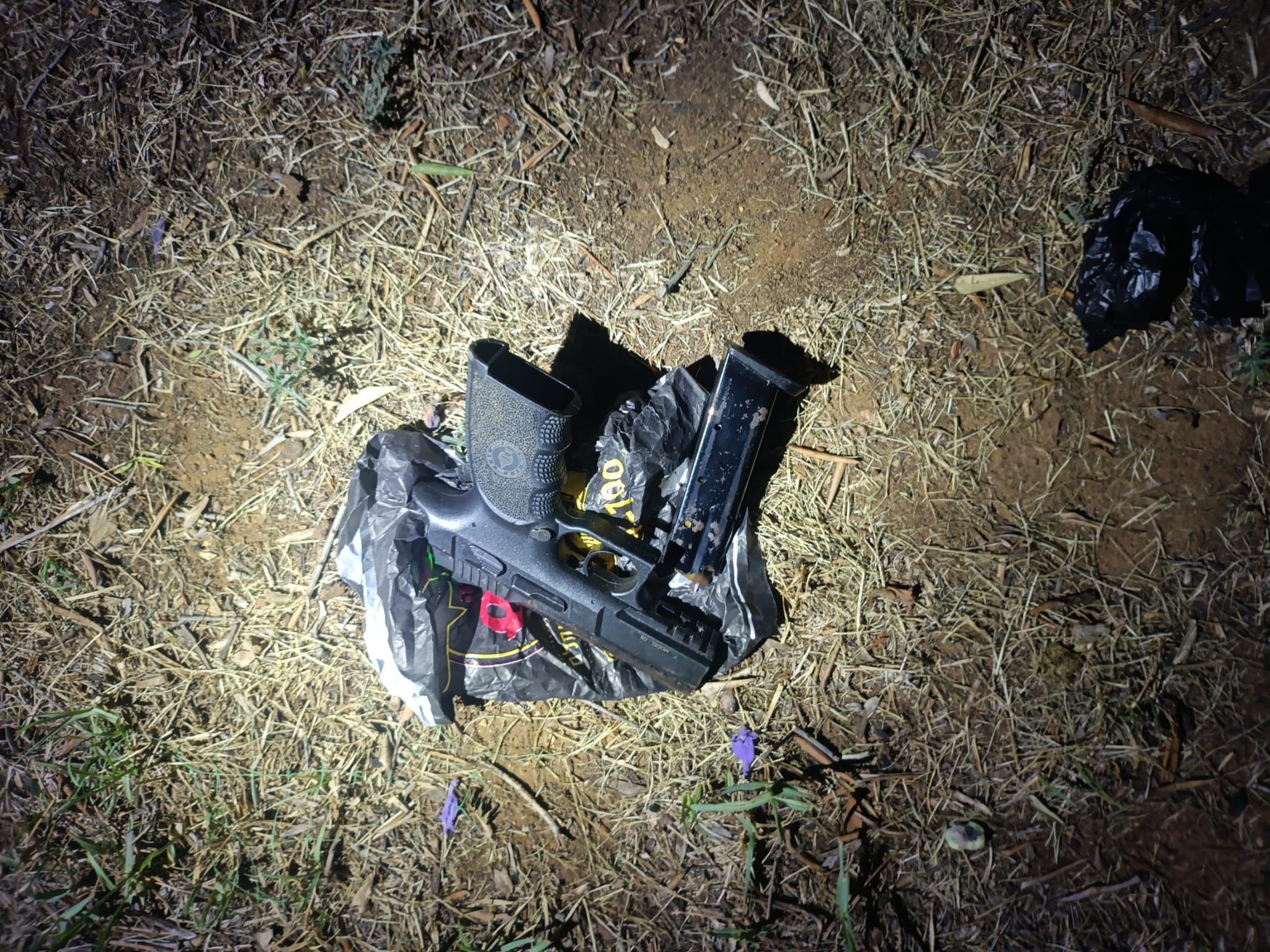 צילום של האקדח שנתפס