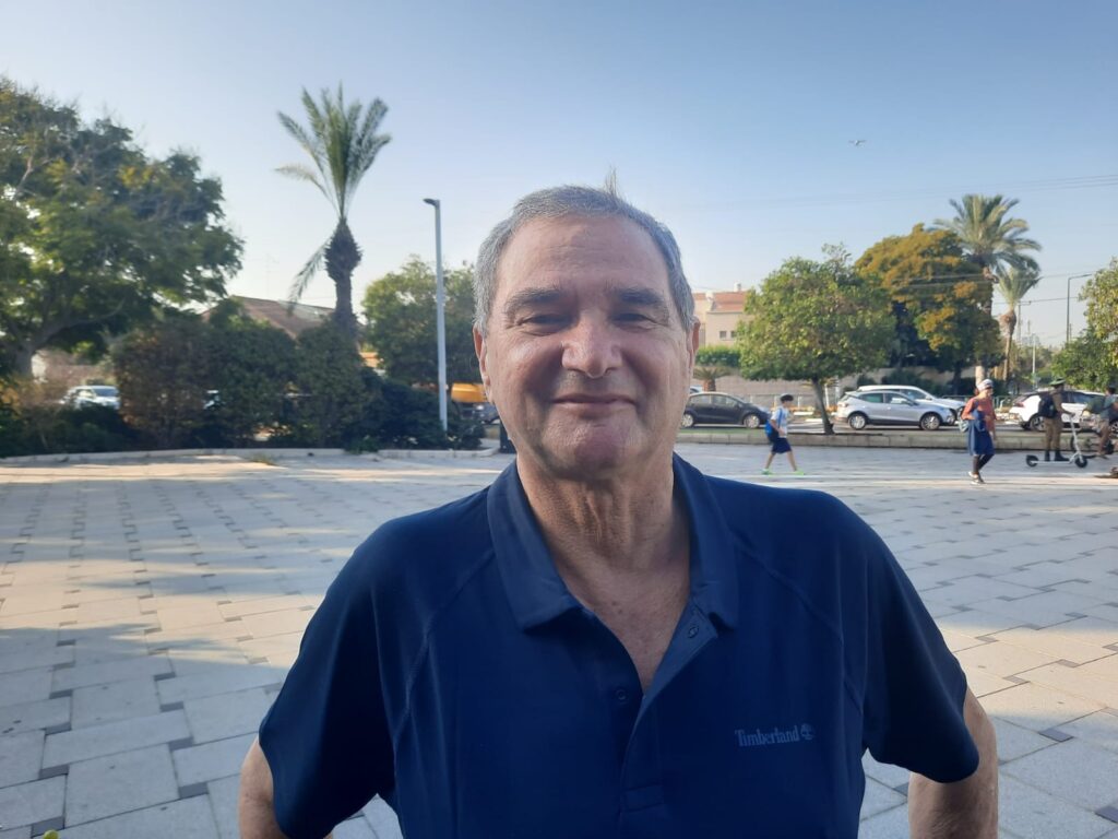 תמונתו של אבי גבע