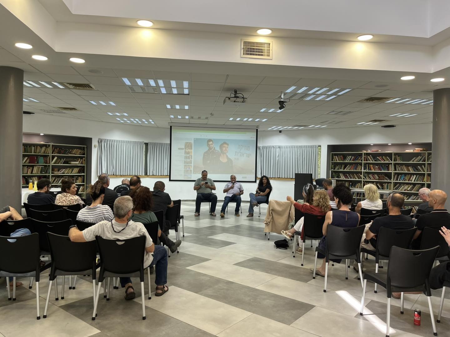 צילום המשתתפים במפגש