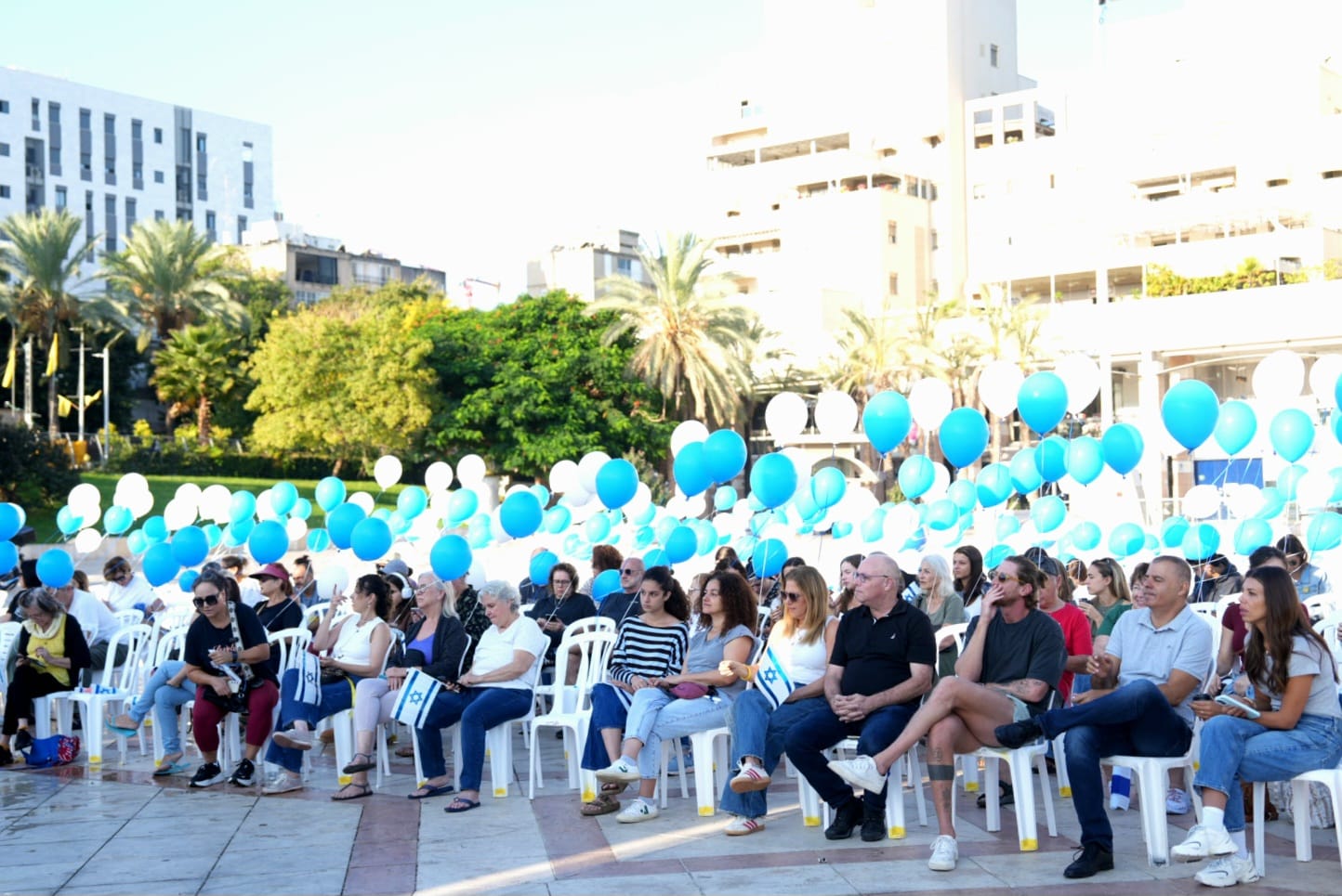 צילום הקהל בכיכר