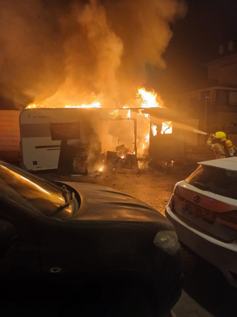 צילום הקראוון הבוער