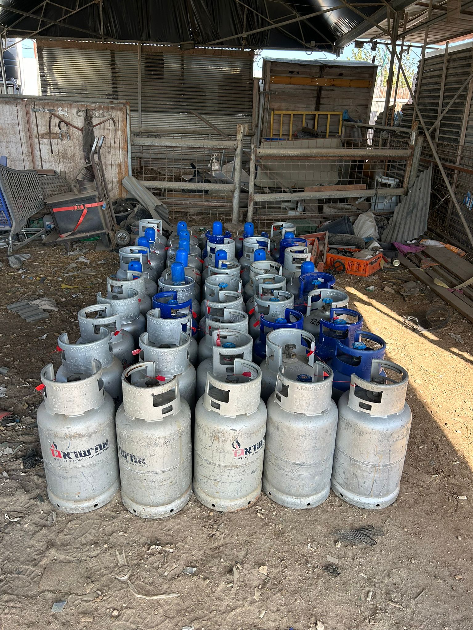 מחסן בלוני גז פירטי