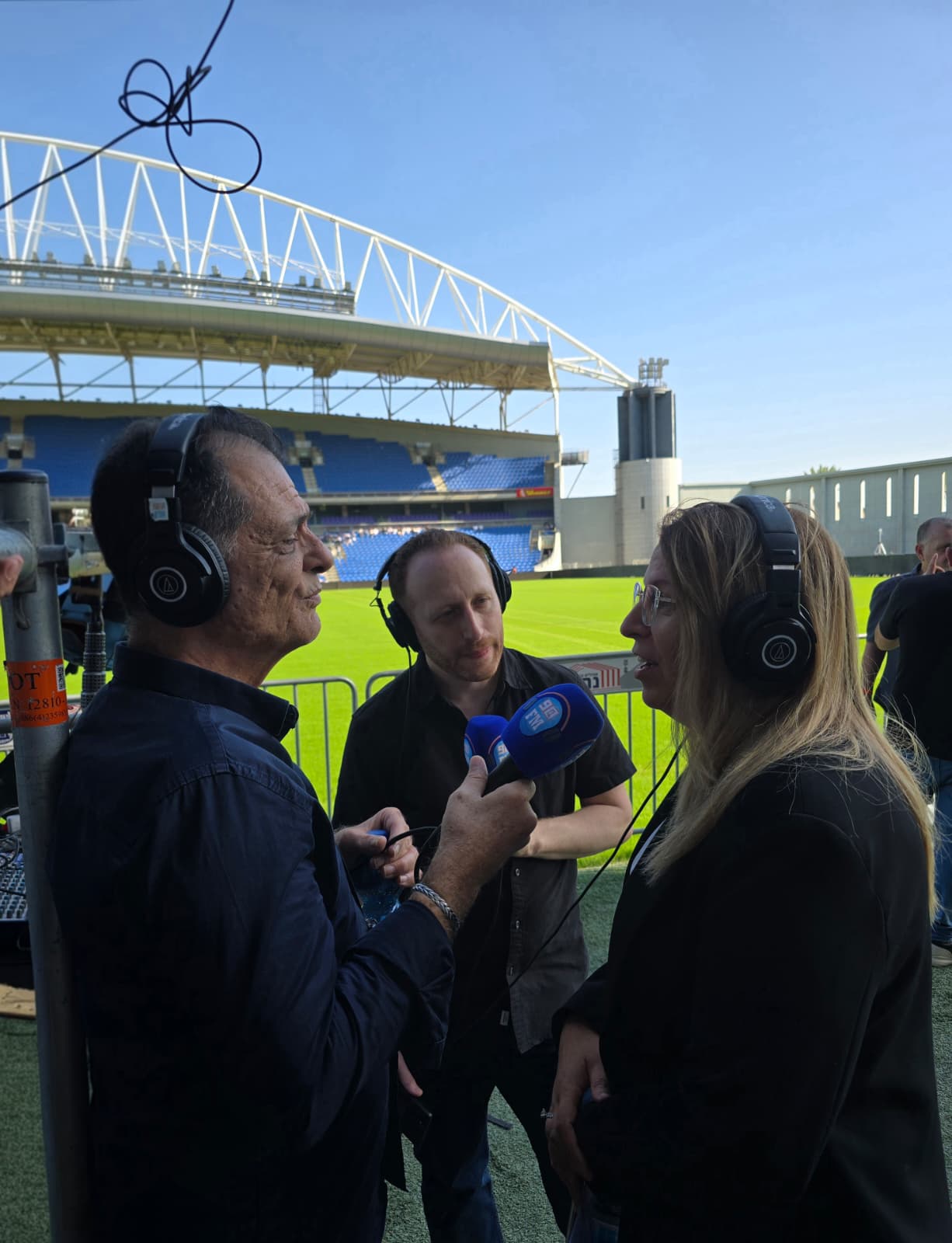 שירי חגואל סיידון מדברת לפורטל 90. צילום: רדיו 90 FM