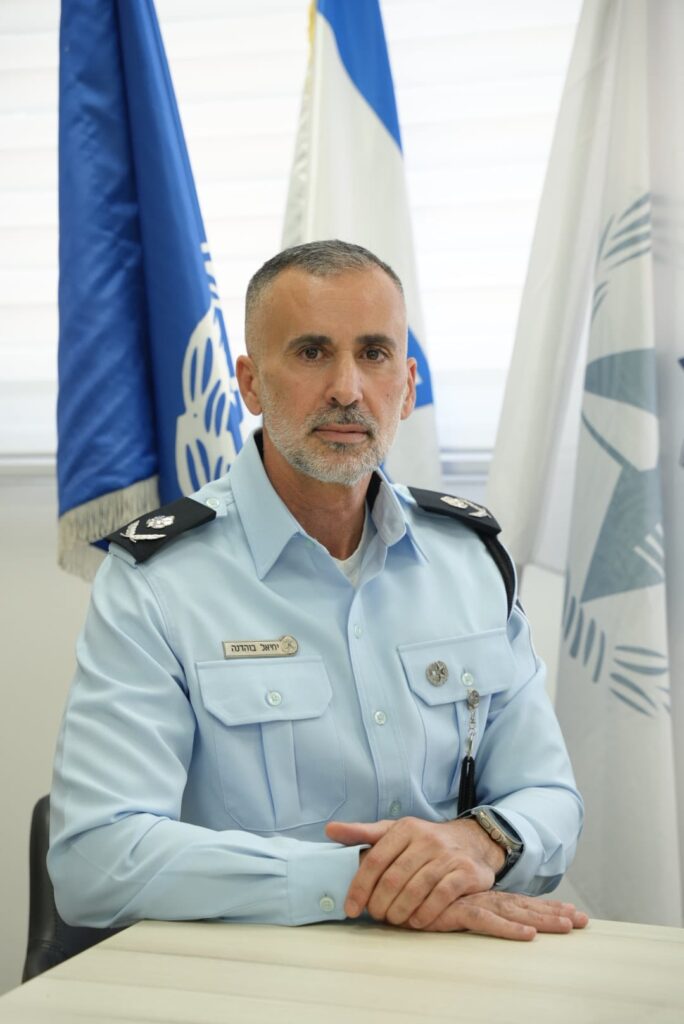מפקד מחוז חוף יחיאל בוהדנה