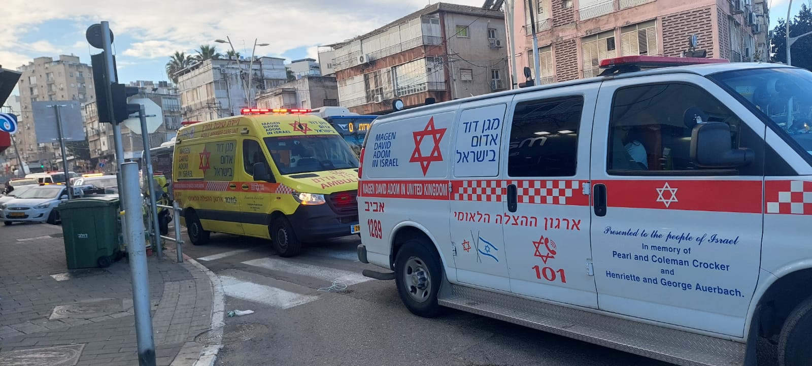 כוחות כיבוי והצלה במקום השריפה