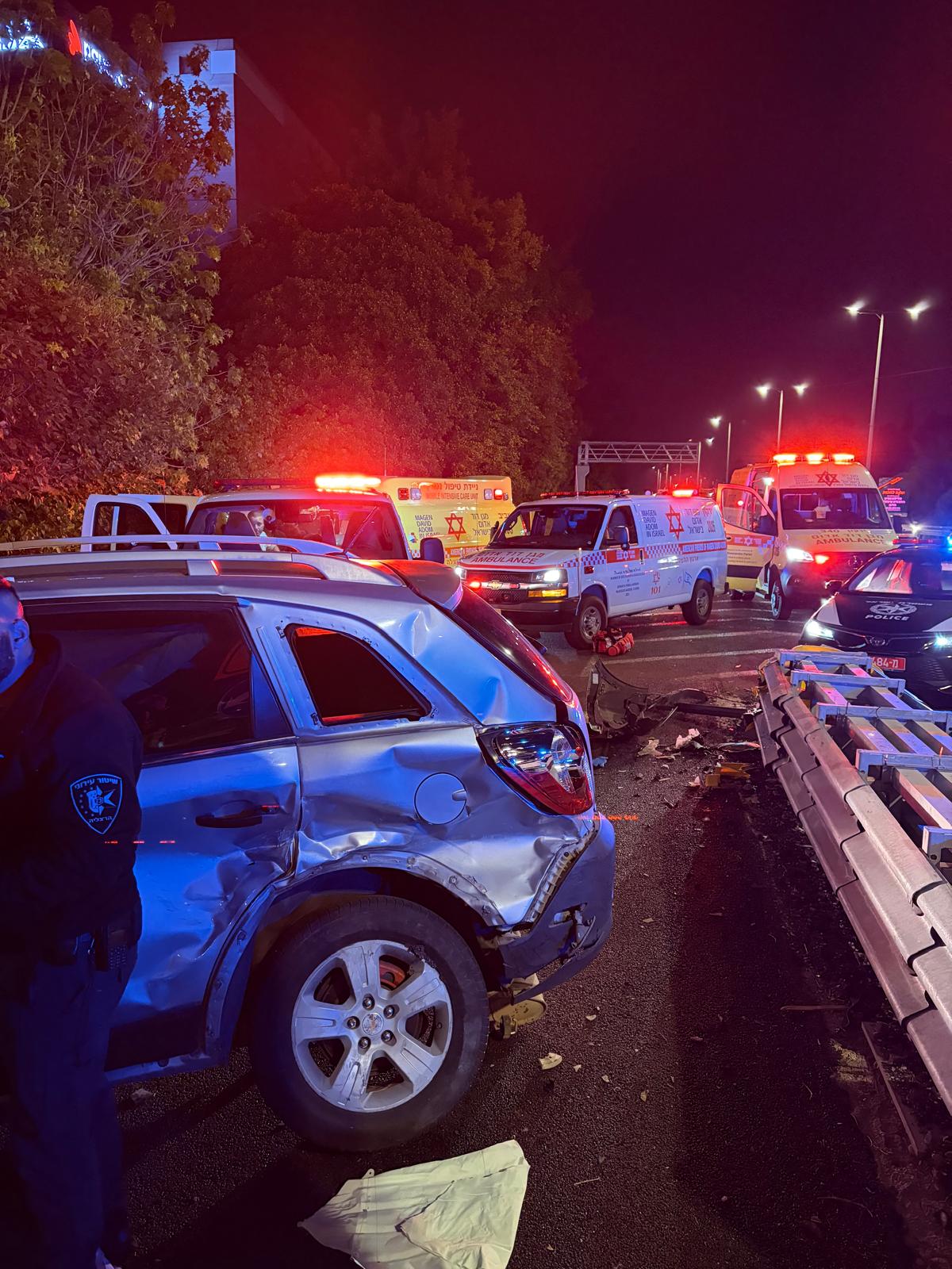 תאונה בין שני כלי רכב