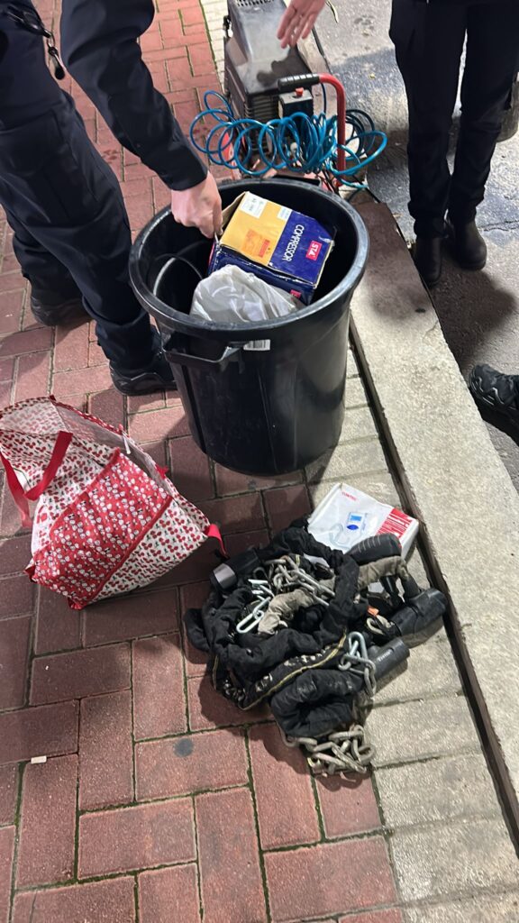 הציוד הגנוב