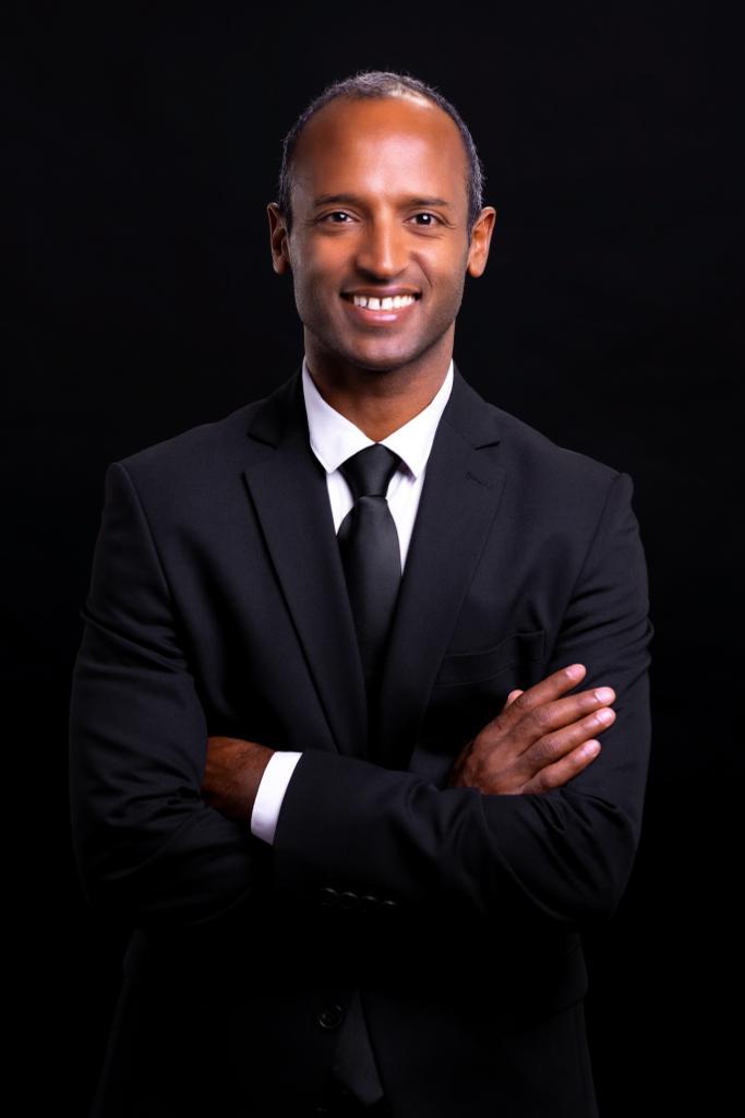 חבר מועצת העיר, אמייה טגה