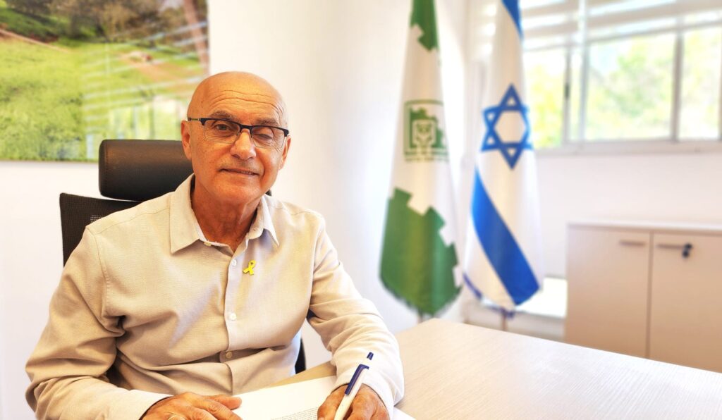 יוני חכימי ראש המועצה