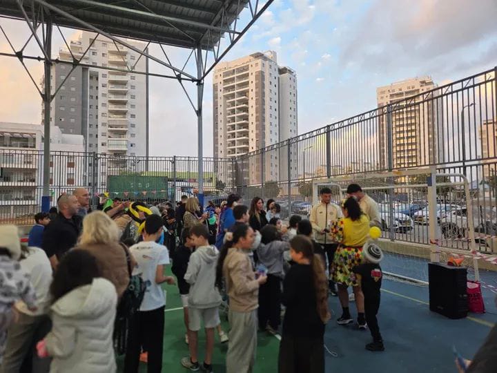 למען הקהילה. צילום: דיגיטל מכבי נתניה.