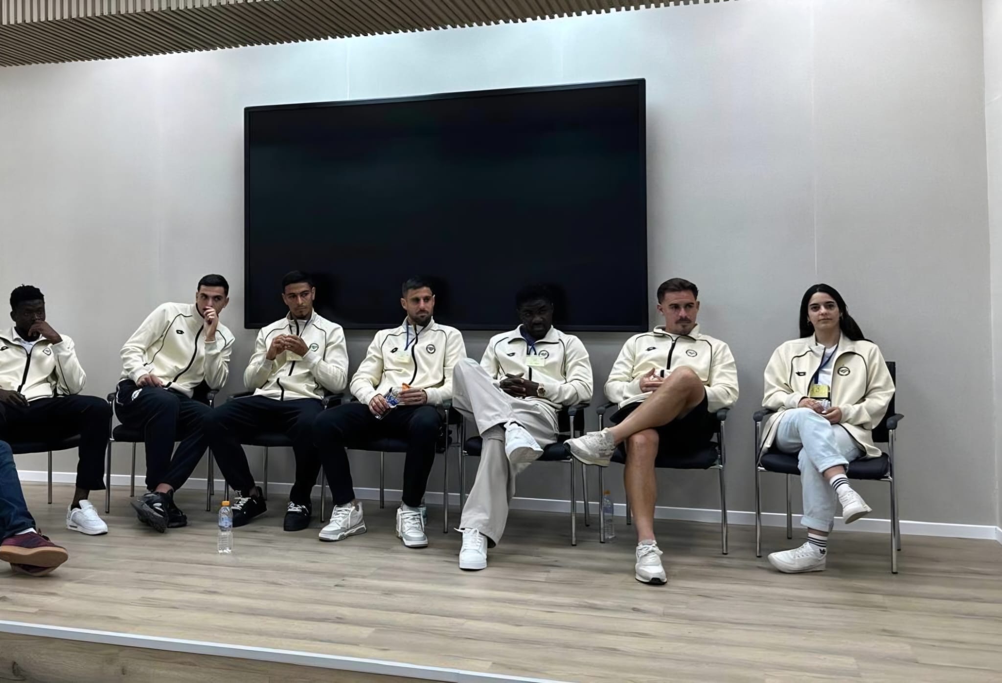 מפגש מרגש.צילום: דיגיטל מכבי נתניה